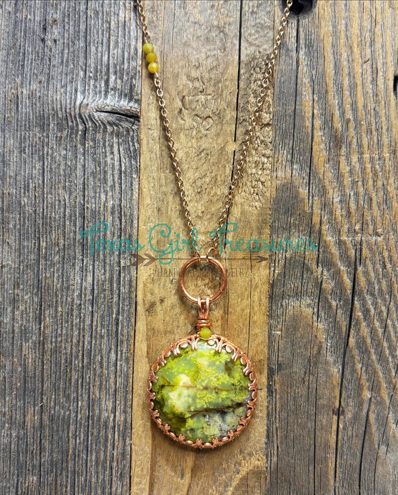 Opal diffuser necklace - Green
