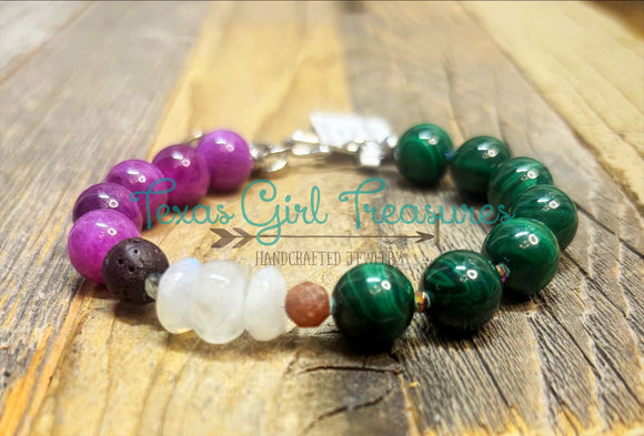 Malachite - Adjustable diffuser bracelet with assorted gemstones