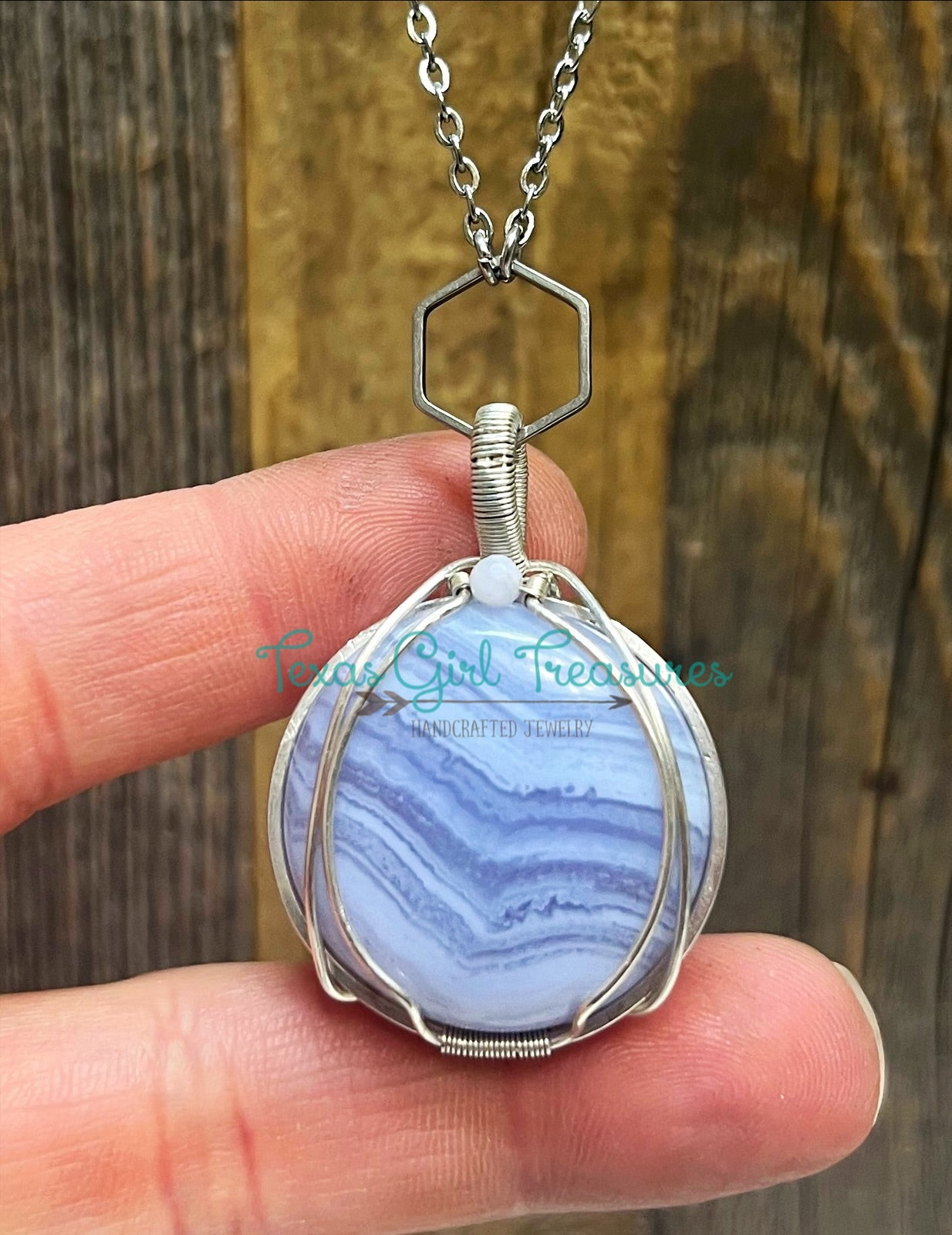 Blue lace agate fashion pendant