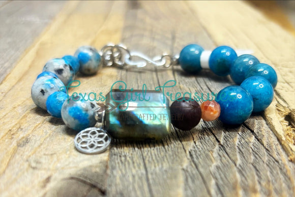 Apatite - Adjustable diffuser bracelets with assorted gemstones