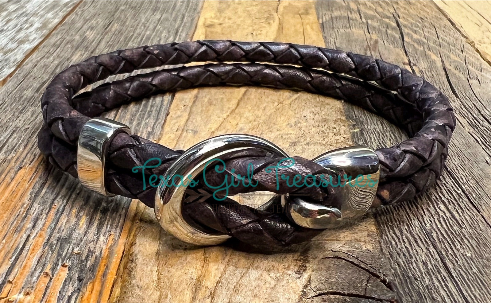 Oval hook clasp leather bracelet – Texas Girl Treasures